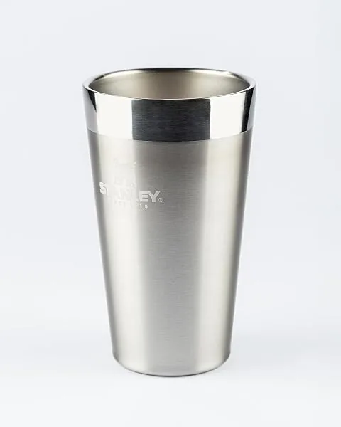 Stanley Copo de cerveja isolado Stay Chill, empilhável, 473 ml