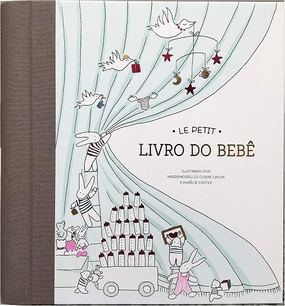 Le Petit — O livro do Bebê, álbum de recordações do primeiro ano